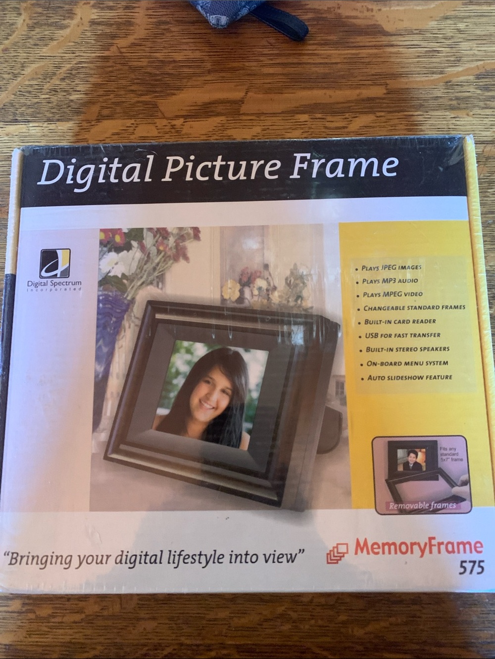 575 Digital Picture Frame - Black